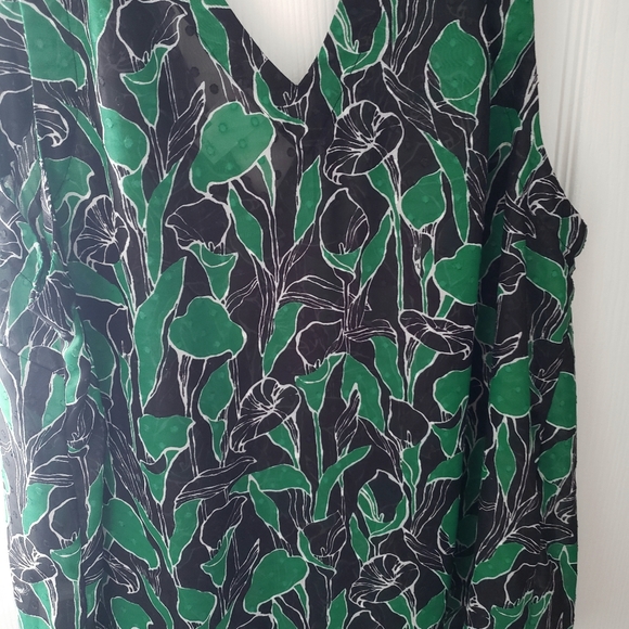 A New Day Leaf Print Blouse - Picture 3 of 3